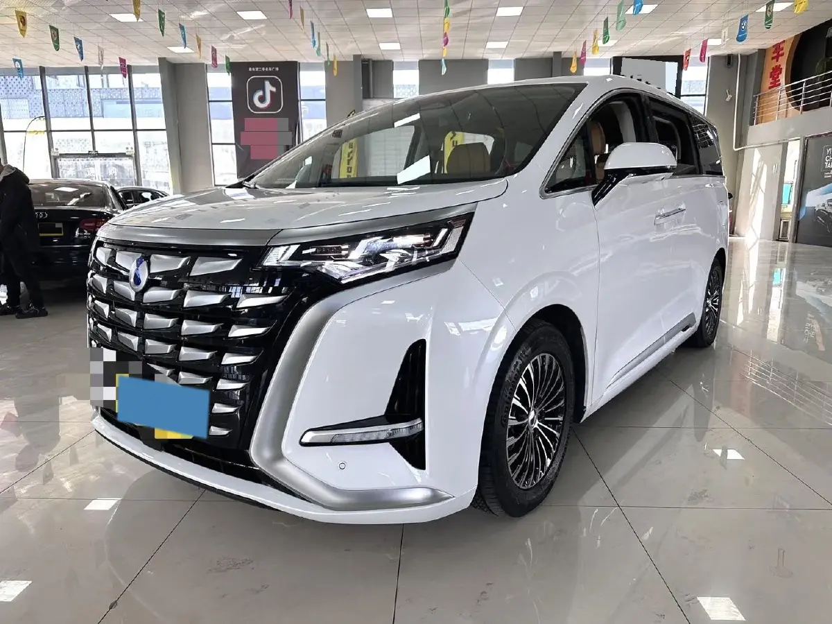 2022 HongQi HS7 3.0T 337HP V6 8AT