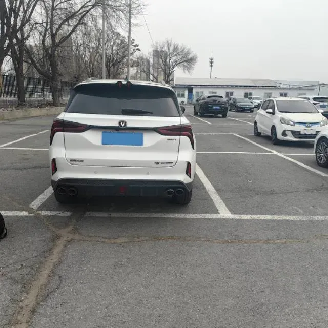 2020 ChangAn CS75 Plus 2.0T 233HP L4 8AT,autocango,china used car exporter,china ev exporter,chinese used car exporter,chinese used ev exporter