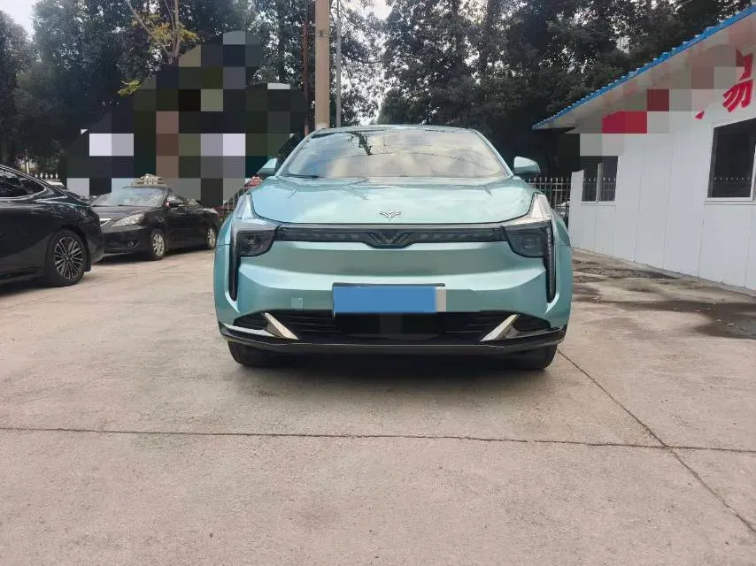 2022 Venucia Grand V 1.5T 190HP L4 7DCT,autocango,china used car exporter,china ev exporter,chinese used car exporter,chinese used ev exporter