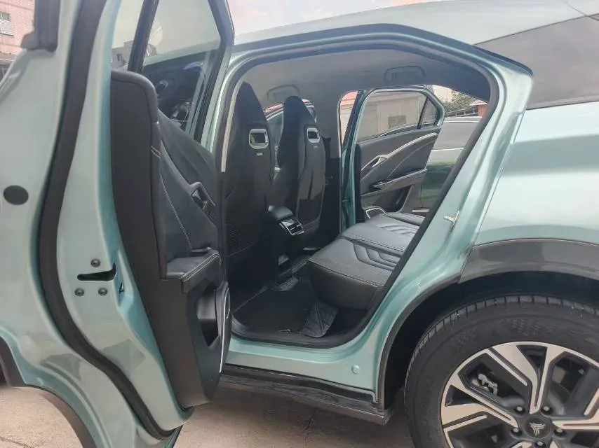 2022 Venucia Grand V 1.5T 190HP L4 7DCT,autocango,china used car exporter,china ev exporter,chinese used car exporter,chinese used ev exporter