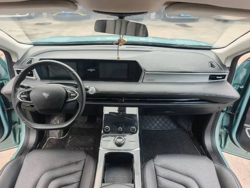 2022 Venucia Grand V 1.5T 190HP L4 7DCT,autocango,china used car exporter,china ev exporter,chinese used car exporter,chinese used ev exporter