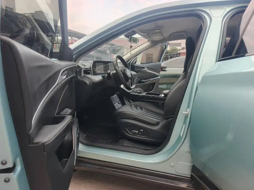 2022 Venucia Grand V 1.5T 190HP L4 7DCT,autocango,china used car exporter,china ev exporter,chinese used car exporter,chinese used ev exporter