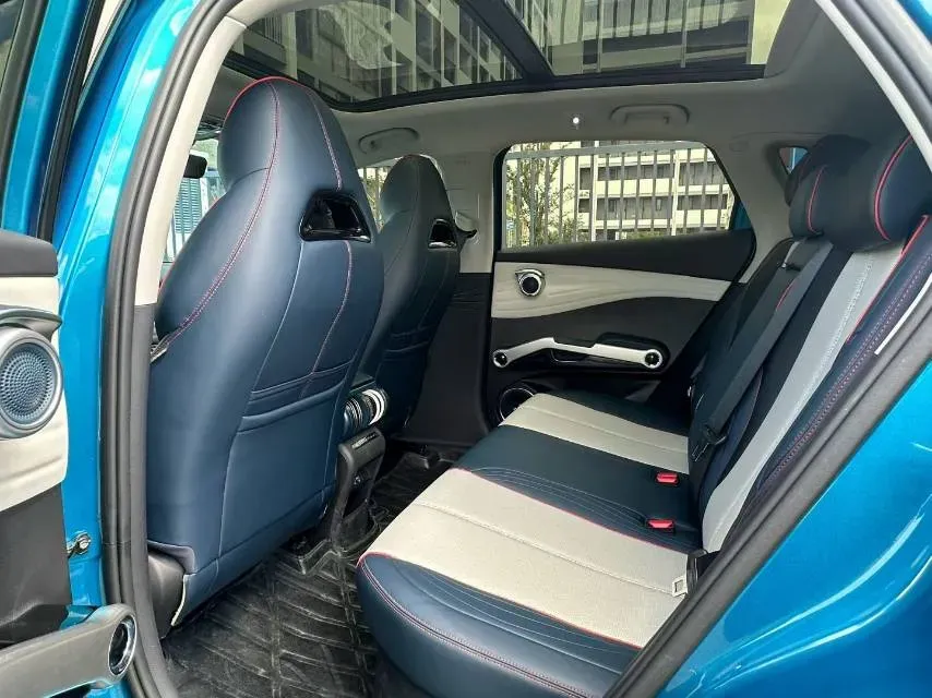 2022 Roewe RX5 MAX 1.5T 181HP L4 6AT,autocango,china used car exporter,china ev exporter,chinese used car exporter,chinese used ev exporter