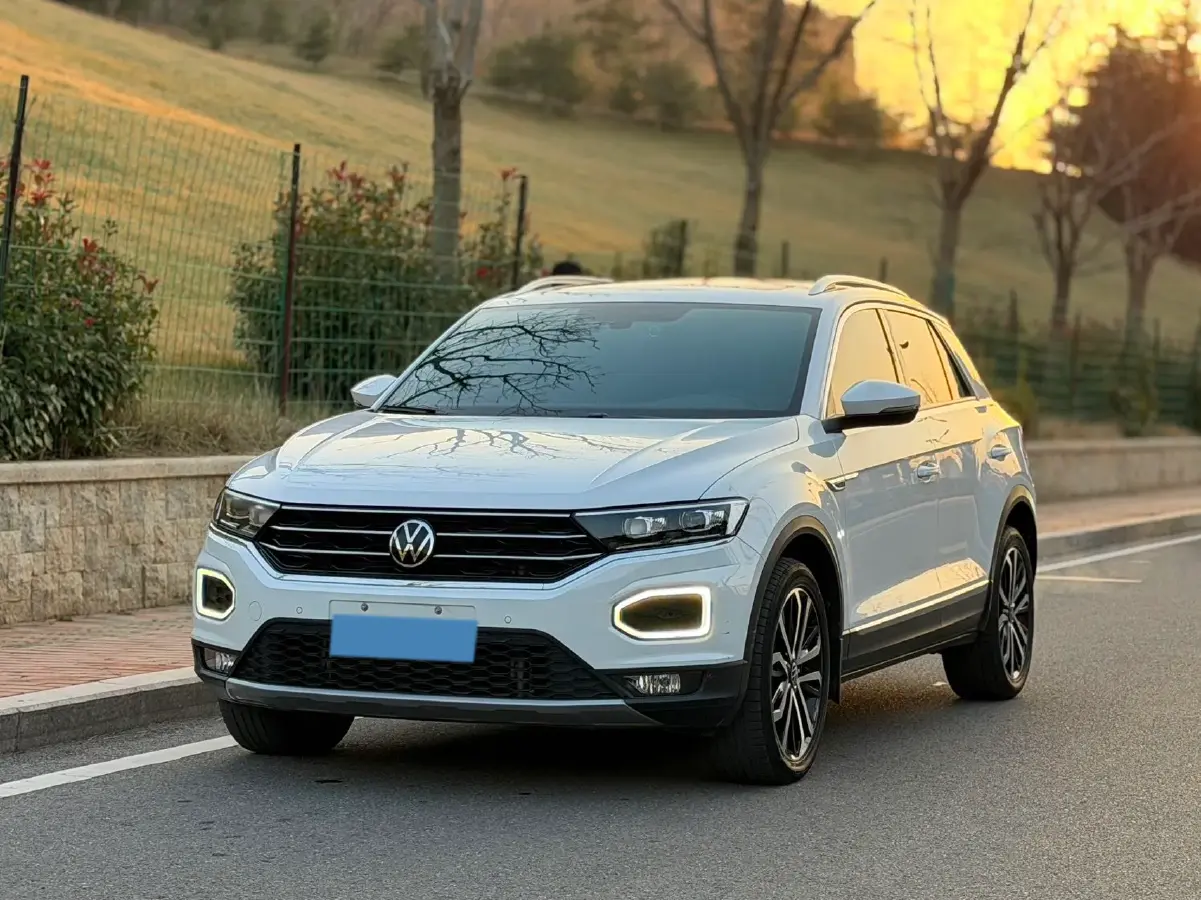 2021 Volkswagen T-Roc 1.4T 150HP L4 7DCT