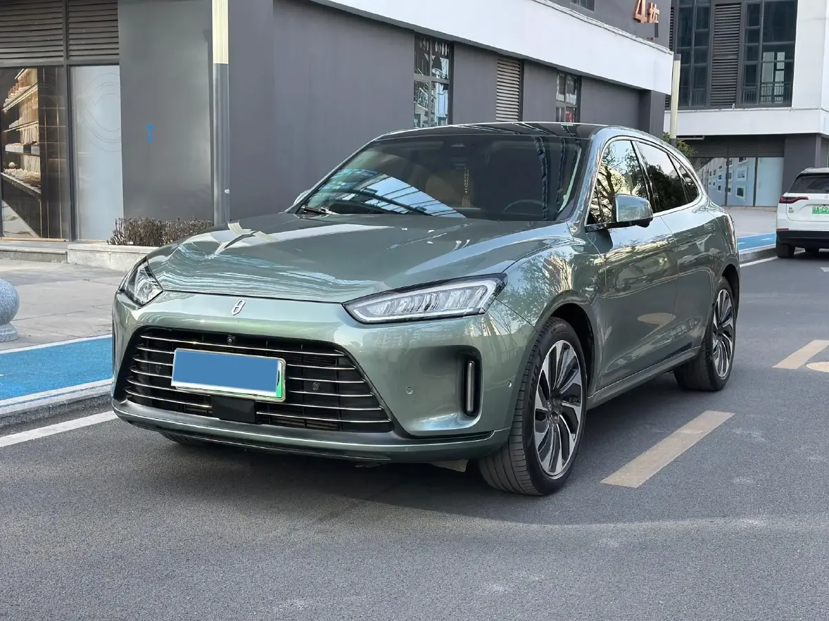 2022 Infiniti Q50L 2.0T 211HP L4 7AT