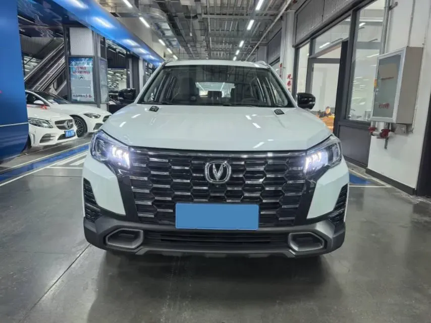 2024 ChangAn CS75 1.5T 188HP L4 7DCT,autocango,china used car exporter,china ev exporter,chinese used car exporter,chinese used ev exporter