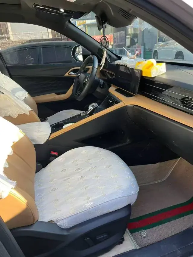 2022 Yema EC60 BEV 59.13KWH,autocango,china used car exporter,china ev exporter,chinese used car exporter,chinese used ev exporter