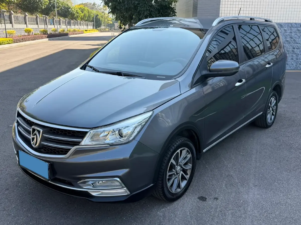 2021 BaoJun 730 1.5T 147HP L4 6MT