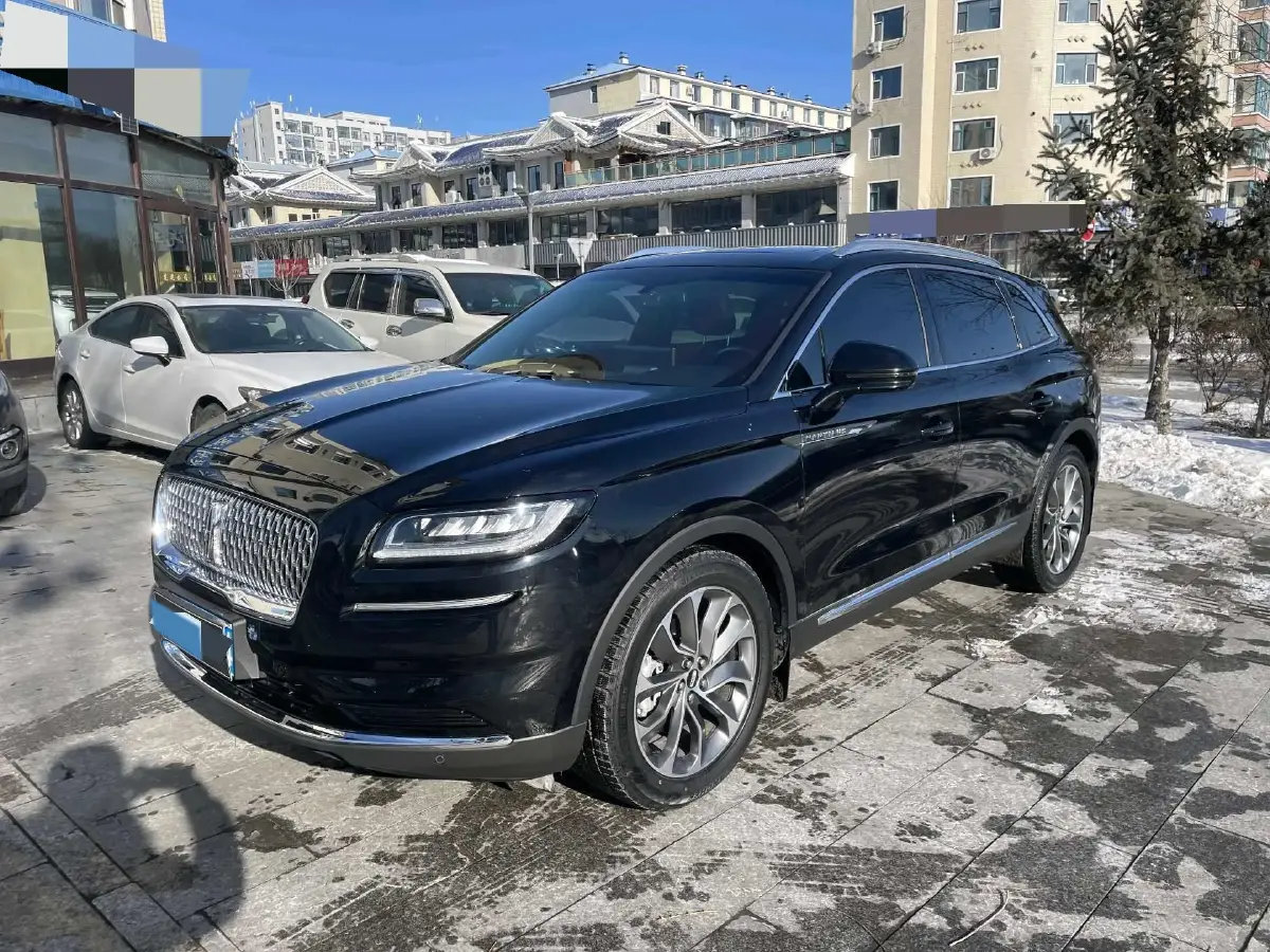 2021 Lincoln Nautilus 2.0T 245HP L4 8AT