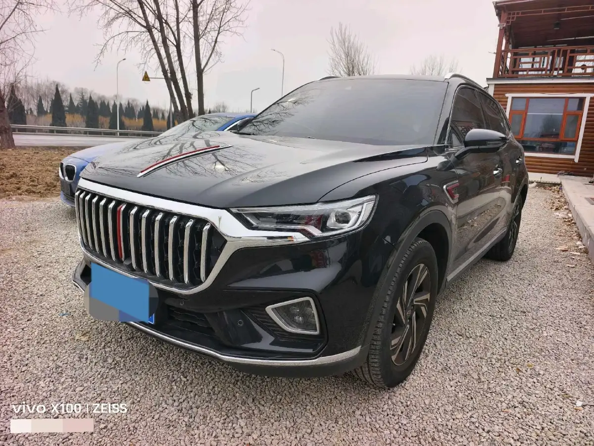 2022 HongQi HS5 2.0T 224HP L4 6AT