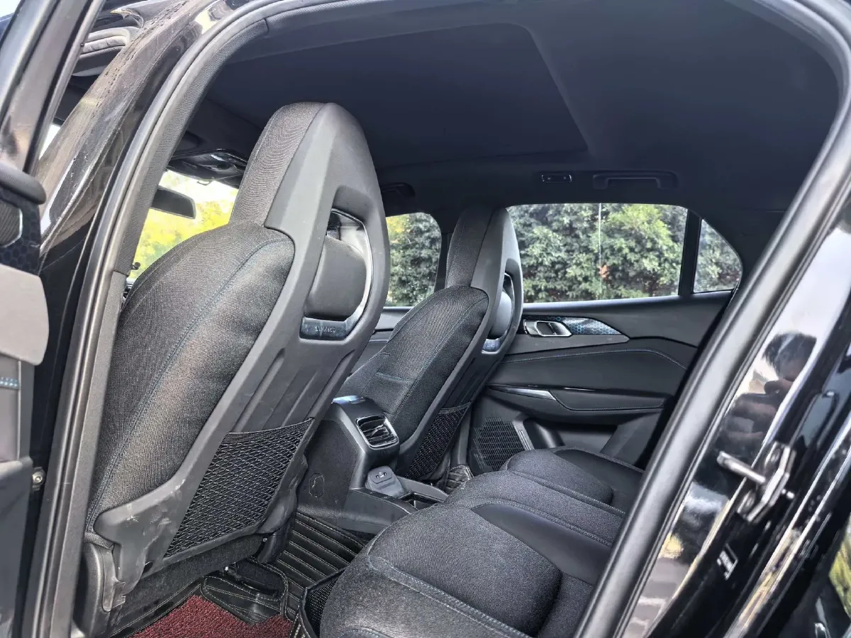 2019 LYNK&CO 03 New Energy 1.5T 180HP L3 7DCT PHEV 9.4KWH,autocango,china used car exporter,china ev exporter,chinese used car exporter,chinese used ev exporter