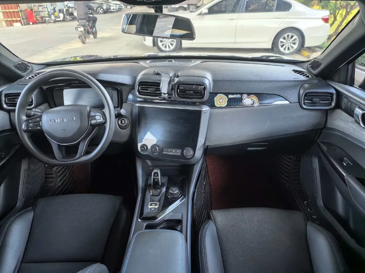 2019 LYNK&CO 03 New Energy 1.5T 180HP L3 7DCT PHEV 9.4KWH,autocango,china used car exporter,china ev exporter,chinese used car exporter,chinese used ev exporter