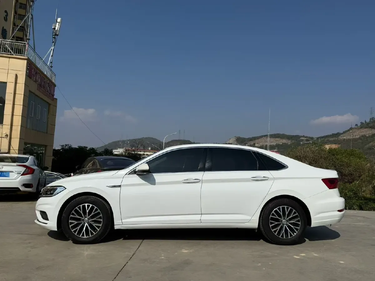 2019 Luxgen Grand 7 MPV 2.0T 188HP L4 6AT,autocango,china used car exporter,china ev exporter,chinese used car exporter,chinese used ev exporter