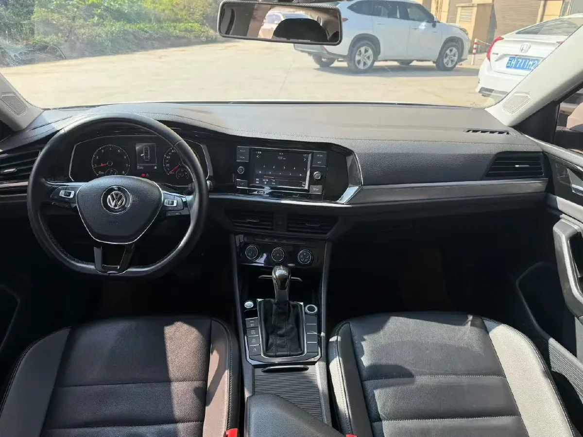 2019 Luxgen Grand 7 MPV 2.0T 188HP L4 6AT,autocango,china used car exporter,china ev exporter,chinese used car exporter,chinese used ev exporter