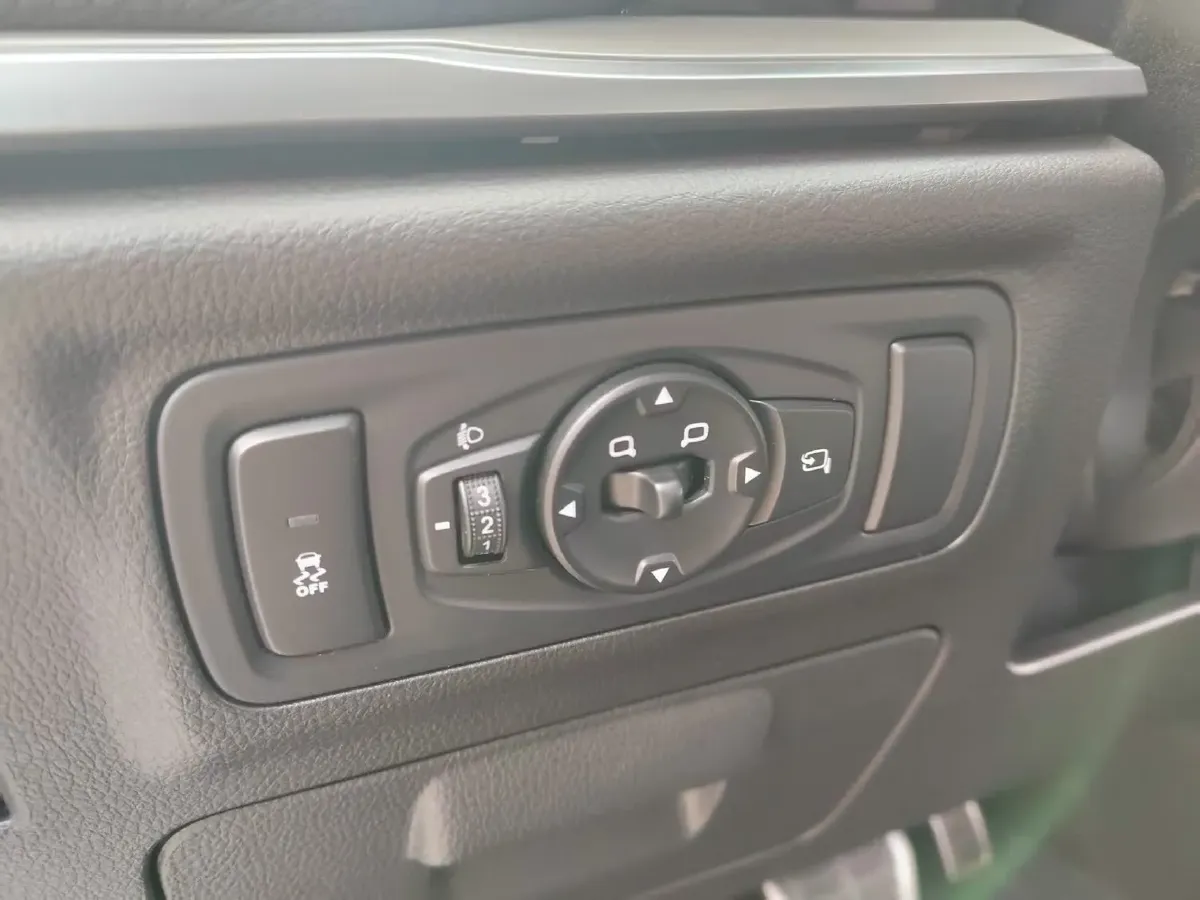 2020 Jetour X70 Coupe 1.6T 197HP L4 7DCT,autocango,china used car exporter,china ev exporter,chinese used car exporter,chinese used ev exporter