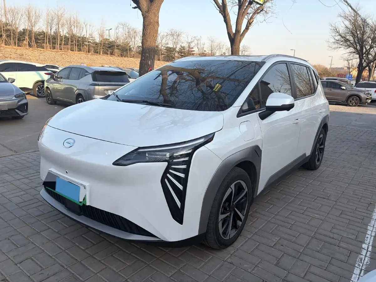 2023 Aion Y BEV 61.7KWH