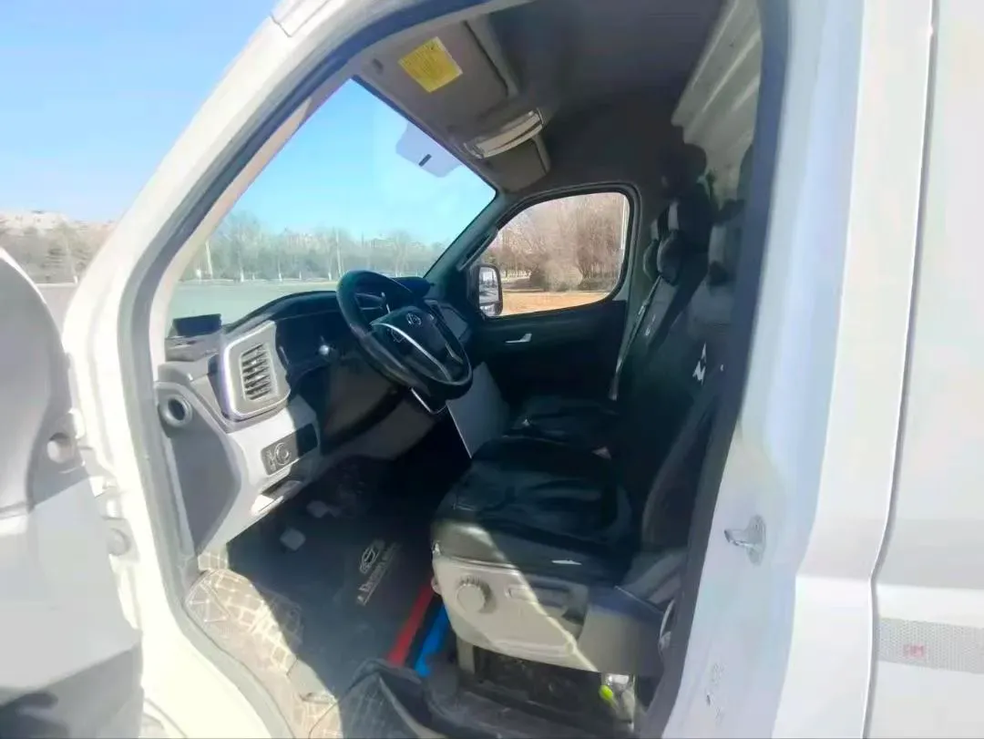 2023 DongFeng DFAC YuFeng 2.0T 136HP L4 6MT,autocango,china used car exporter,china ev exporter,chinese used car exporter,chinese used ev exporter