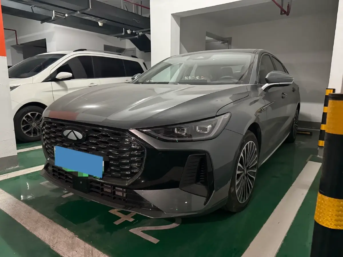 2025 Fulwin FulwinA8L 1.5T 156HP L4 1DHT PHEV 18.67KWH