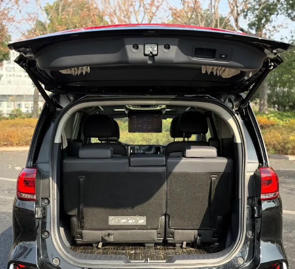 2021 GAC Trumpchi M8 2.0T 252HP L4 8AT,autocango,china used car exporter,china ev exporter,chinese used car exporter,chinese used ev exporter