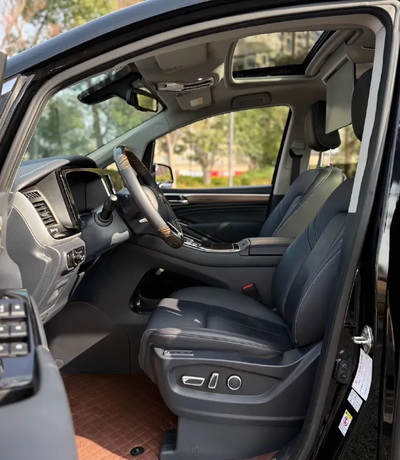 2021 GAC Trumpchi M8 2.0T 252HP L4 8AT,autocango,china used car exporter,china ev exporter,chinese used car exporter,chinese used ev exporter