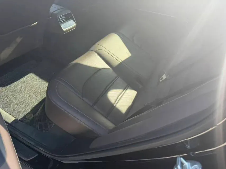 2022 BYD e9 BEV 63.36KWH,autocango,china used car exporter,china ev exporter,chinese used car exporter,chinese used ev exporter