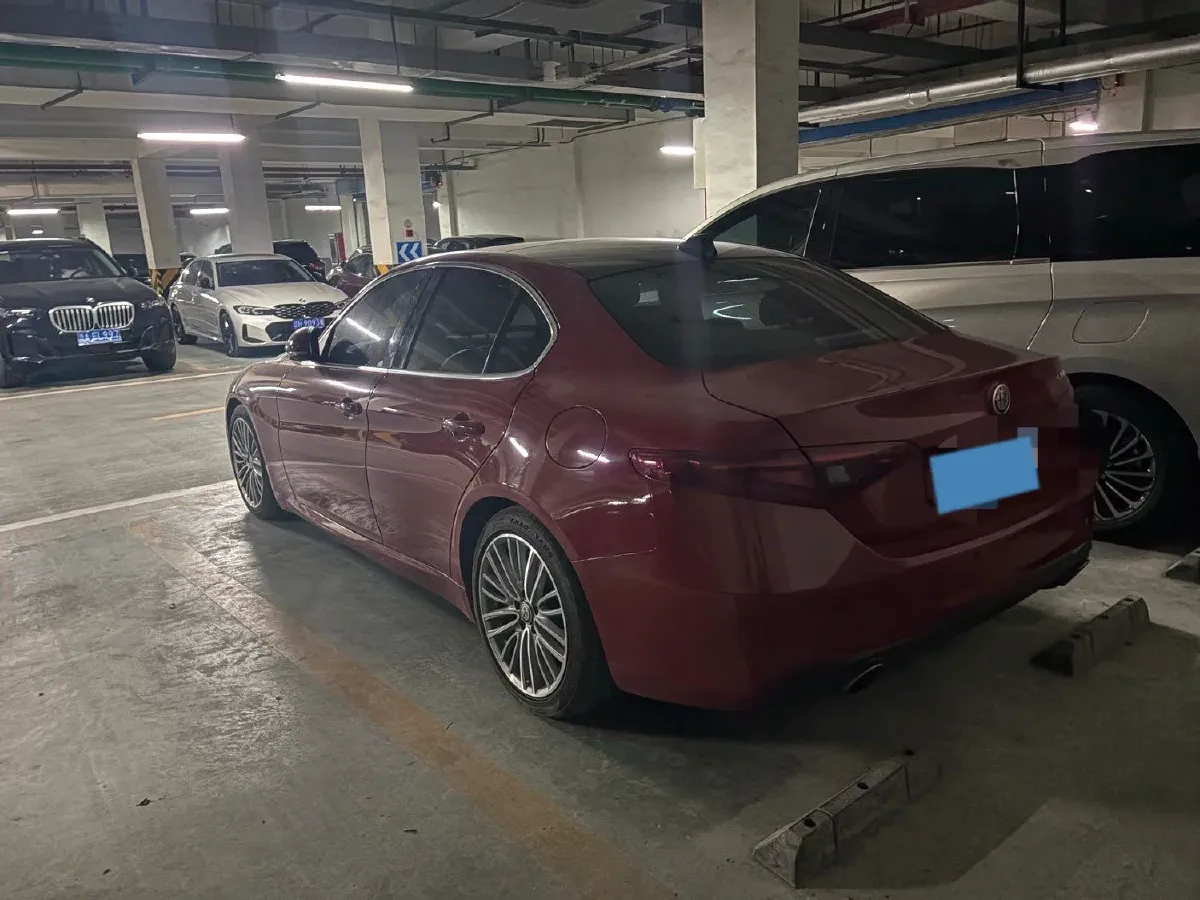 2017 Ford Mustang 2.3T 314HP L4 6AT,autocango,china used car exporter,china ev exporter,chinese used car exporter,chinese used ev exporter