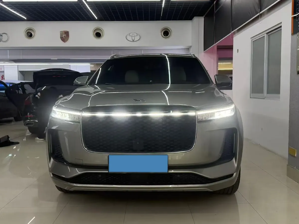 2020 Li ONE Range Extended 131HP REEV 40.5KWH,autocango,china used car exporter,china ev exporter,chinese used car exporter,chinese used ev exporter