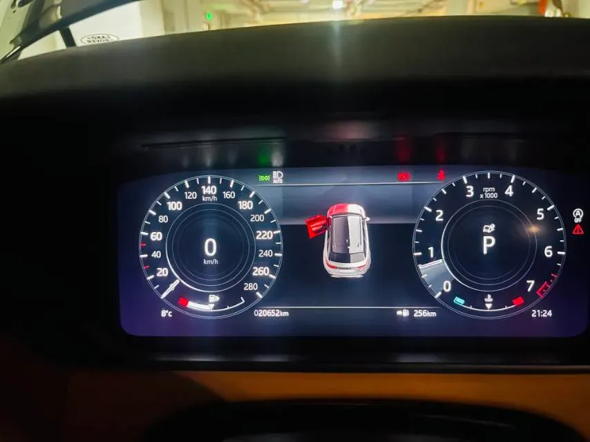 2023 Land Rover Range Rover Velar 2.0T 250HP L4 8AT,autocango,china used car exporter,china ev exporter,chinese used car exporter,chinese used ev exporter