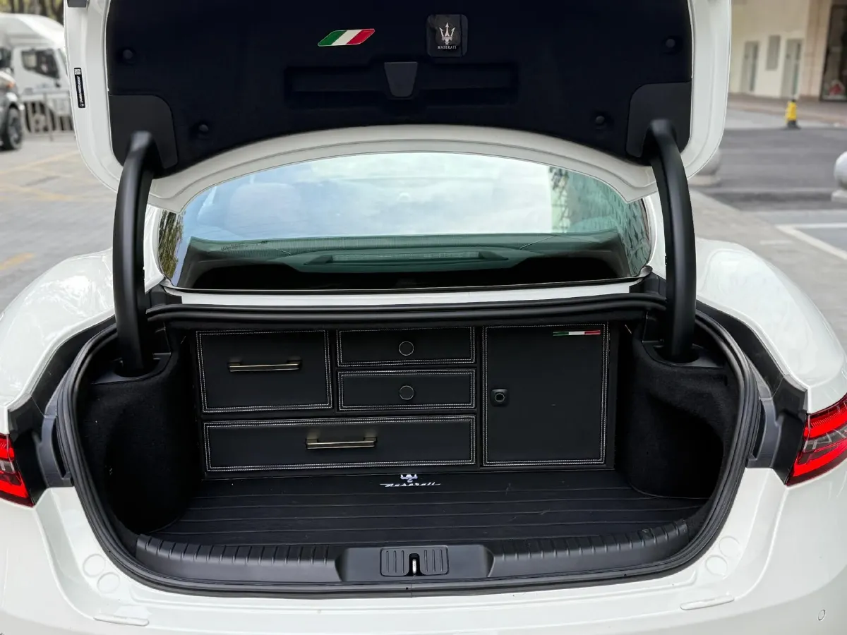 2023 Vulcanus Vulcanus 2.0T 211HP L4 9AT,autocango,china used car exporter,china ev exporter,chinese used car exporter,chinese used ev exporter