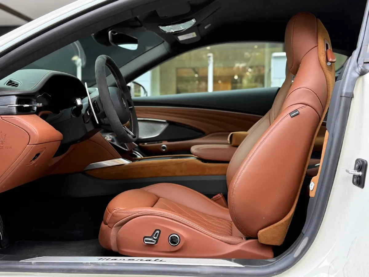 2023 Vulcanus Vulcanus 2.0T 211HP L4 9AT,autocango,china used car exporter,china ev exporter,chinese used car exporter,chinese used ev exporter