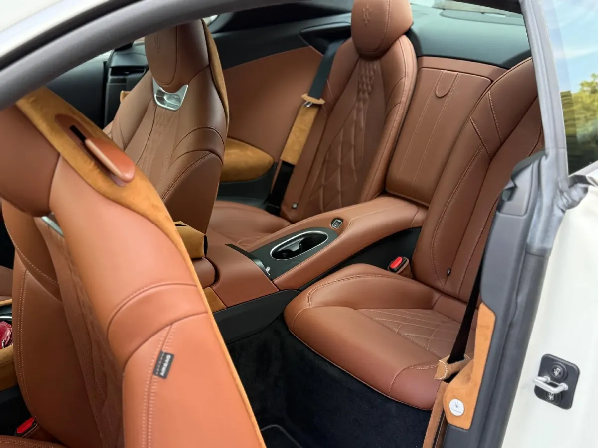 2023 Vulcanus Vulcanus 2.0T 211HP L4 9AT,autocango,china used car exporter,china ev exporter,chinese used car exporter,chinese used ev exporter