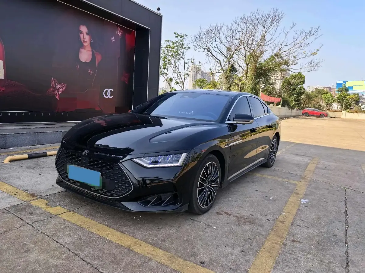 2022 Volkswagen Tiguan L 2.0T 186HP L4 7DCT