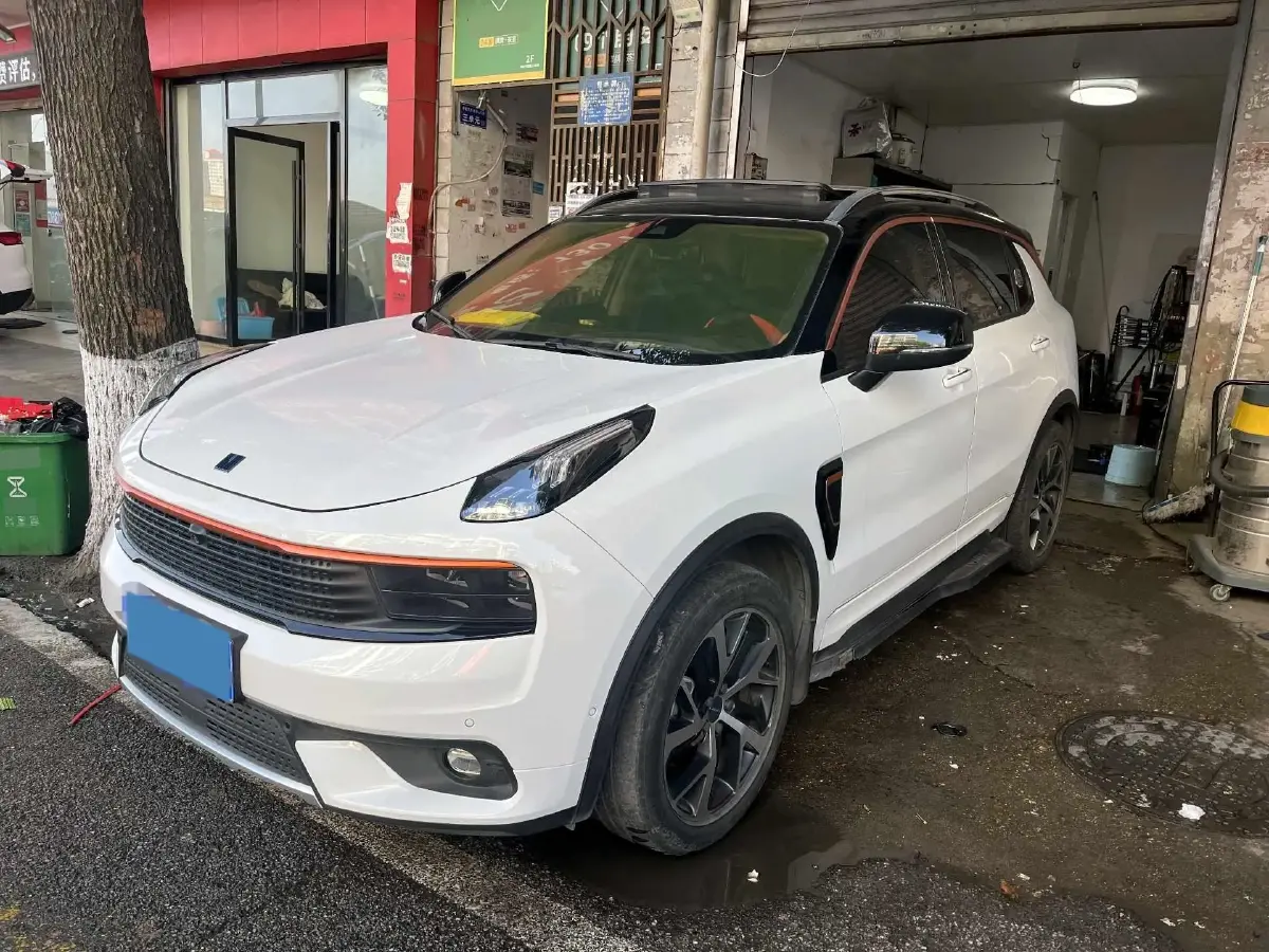 2019 LYNK&CO 01 2.0T 190HP L4 7DCT