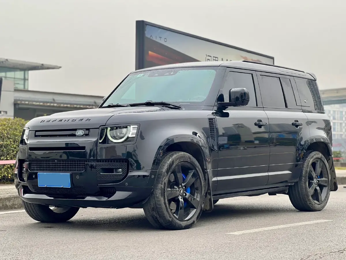 2023 Land Rover Defender 3.0T 400HP L6 8AT