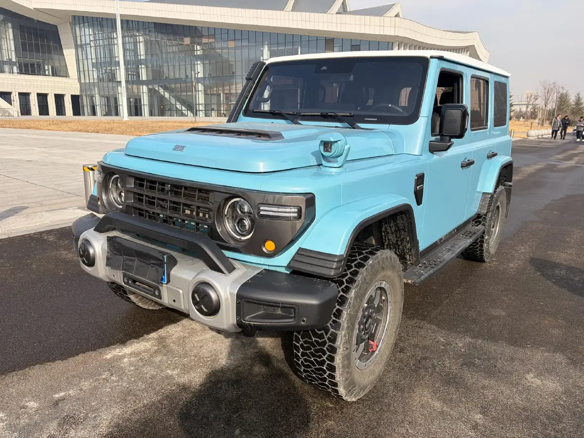 2025 212 212 T01 2.0T 252HP L4 8AT