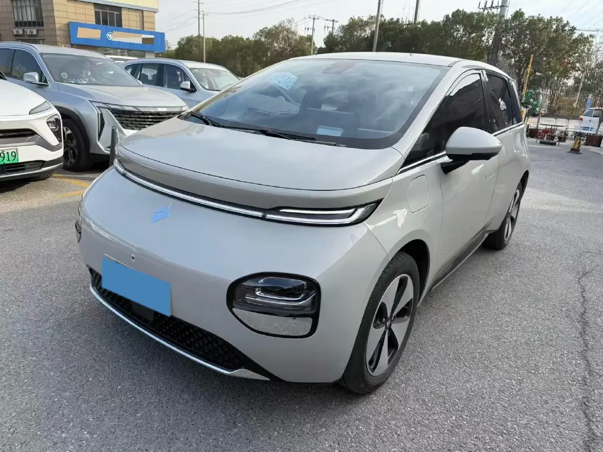 2023 BaoJun Cloud BEV 50.6KWH