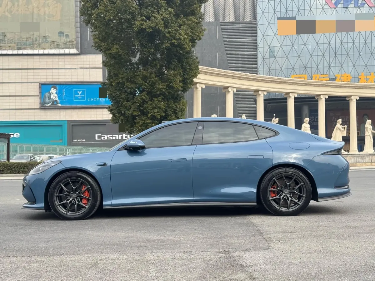 2024 IM L6 BEV 100KWH,autocango,china used car exporter,china ev exporter,chinese used car exporter,chinese used ev exporter