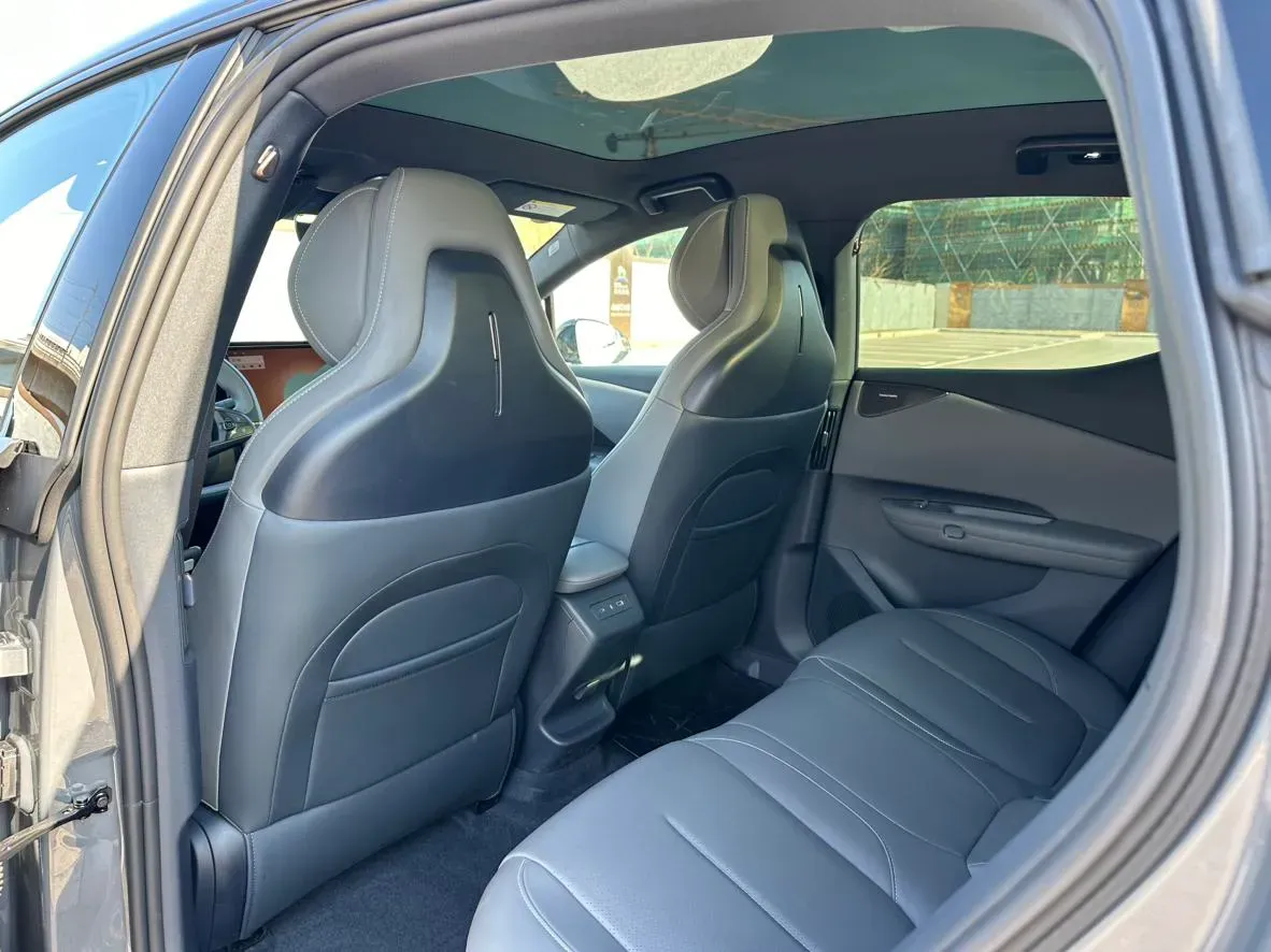 2025 Dongfeng Z9 2.0T 258HP L4 8AT,autocango,china used car exporter,china ev exporter,chinese used car exporter,chinese used ev exporter