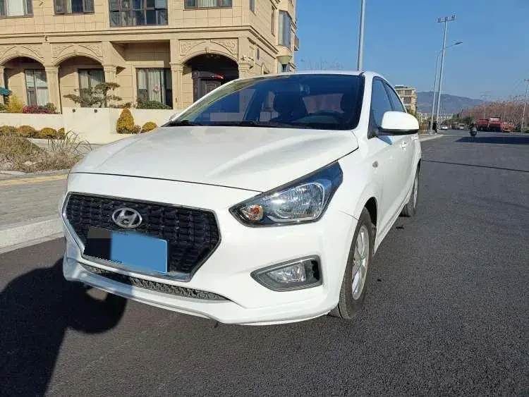 2017 Hyundai Reina 1.4L 95HP L4 4AT