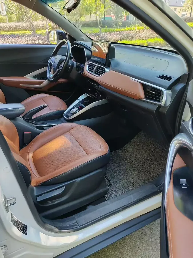 2018 KaiYi E3 1.6L 110HP L4 5MT,autocango,china used car exporter,china ev exporter,chinese used car exporter,chinese used ev exporter