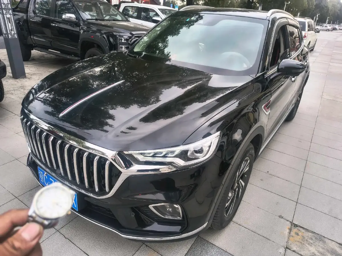 2022 HongQi HS5 2.0T 224HP L4 6AT