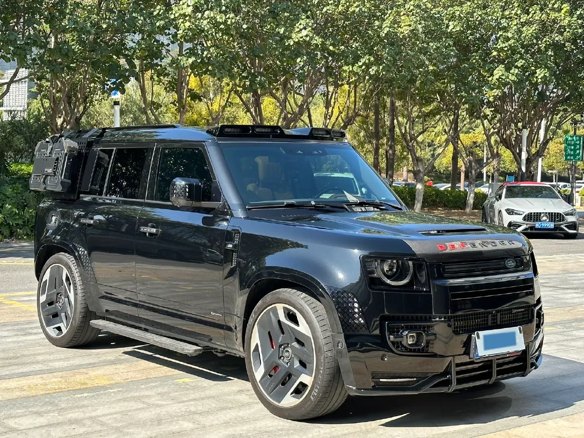 2024 Land Rover Defender 3.0T 400HP L6 8AT,autocango,china used car exporter,china ev exporter,chinese used car exporter,chinese used ev exporter