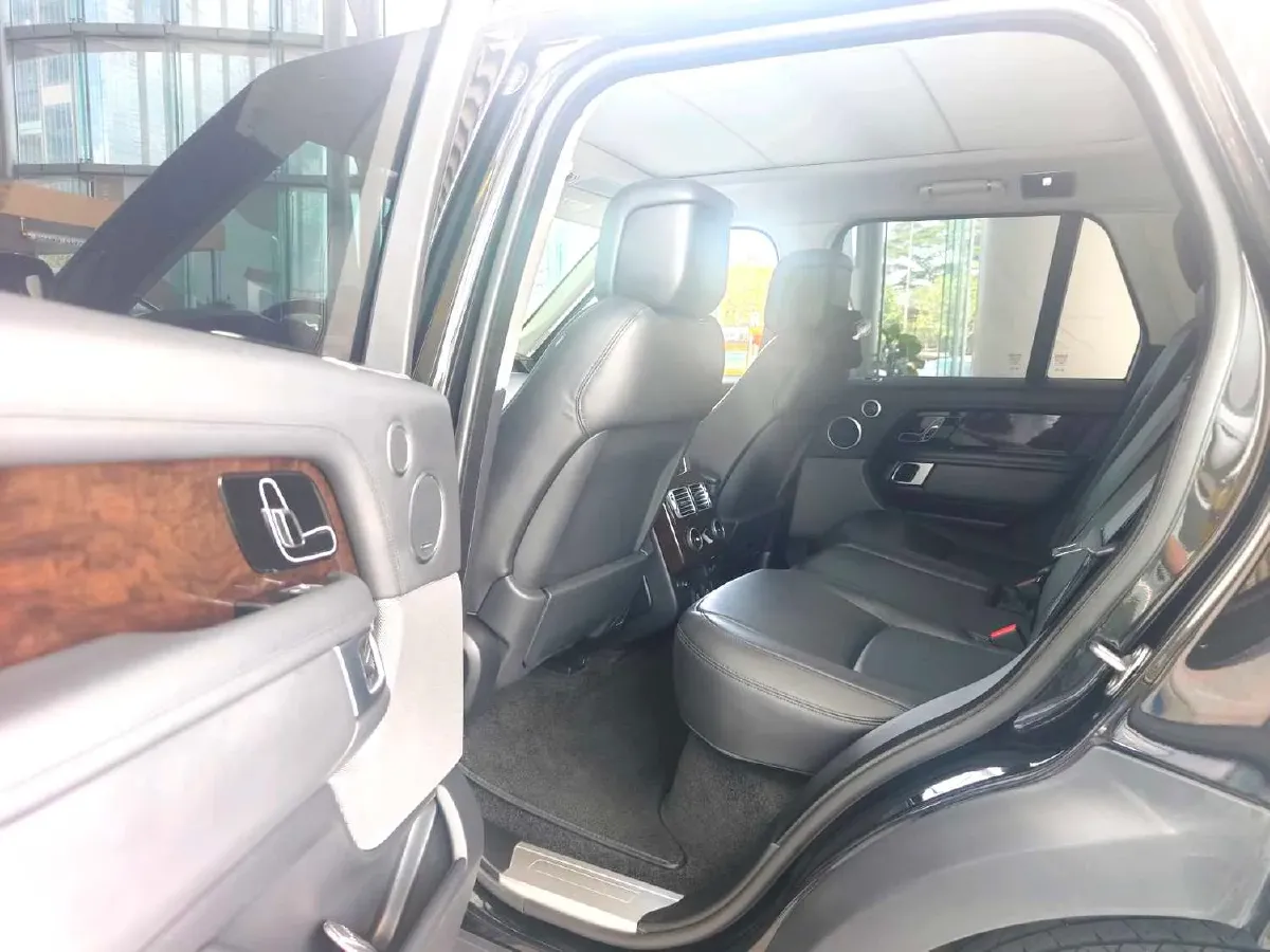 2022 Land Rover Range Rover 3.0T 360HP L6 8AT,autocango,china used car exporter,china ev exporter,chinese used car exporter,chinese used ev exporter