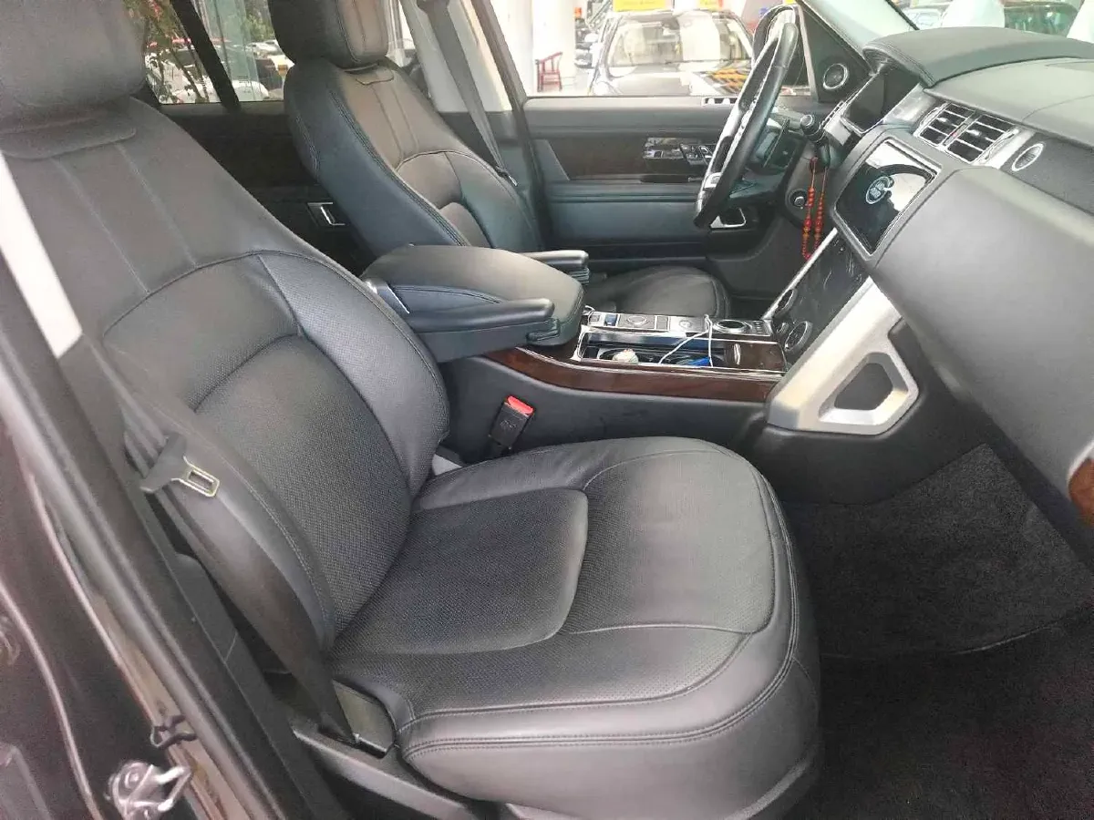 2022 Land Rover Range Rover 3.0T 360HP L6 8AT,autocango,china used car exporter,china ev exporter,chinese used car exporter,chinese used ev exporter