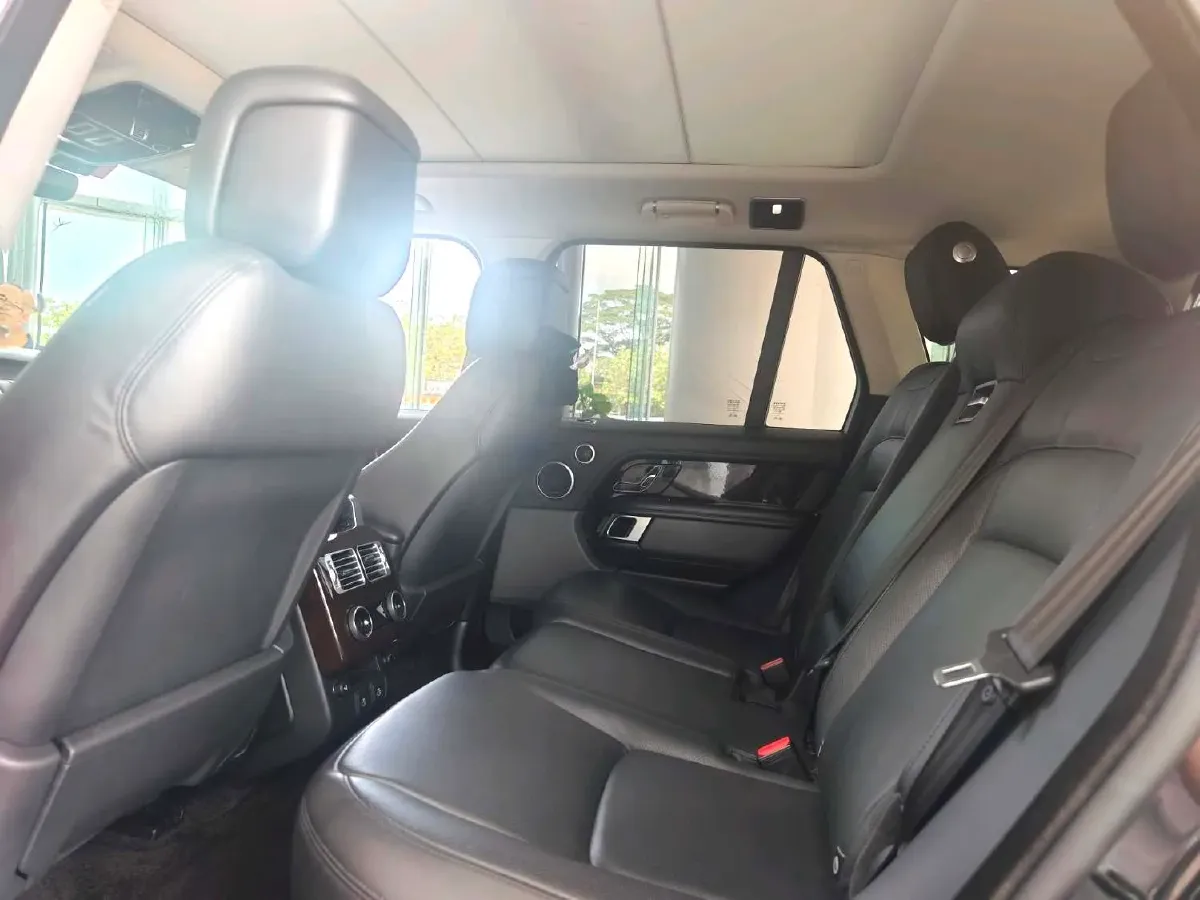 2022 Land Rover Range Rover 3.0T 360HP L6 8AT,autocango,china used car exporter,china ev exporter,chinese used car exporter,chinese used ev exporter