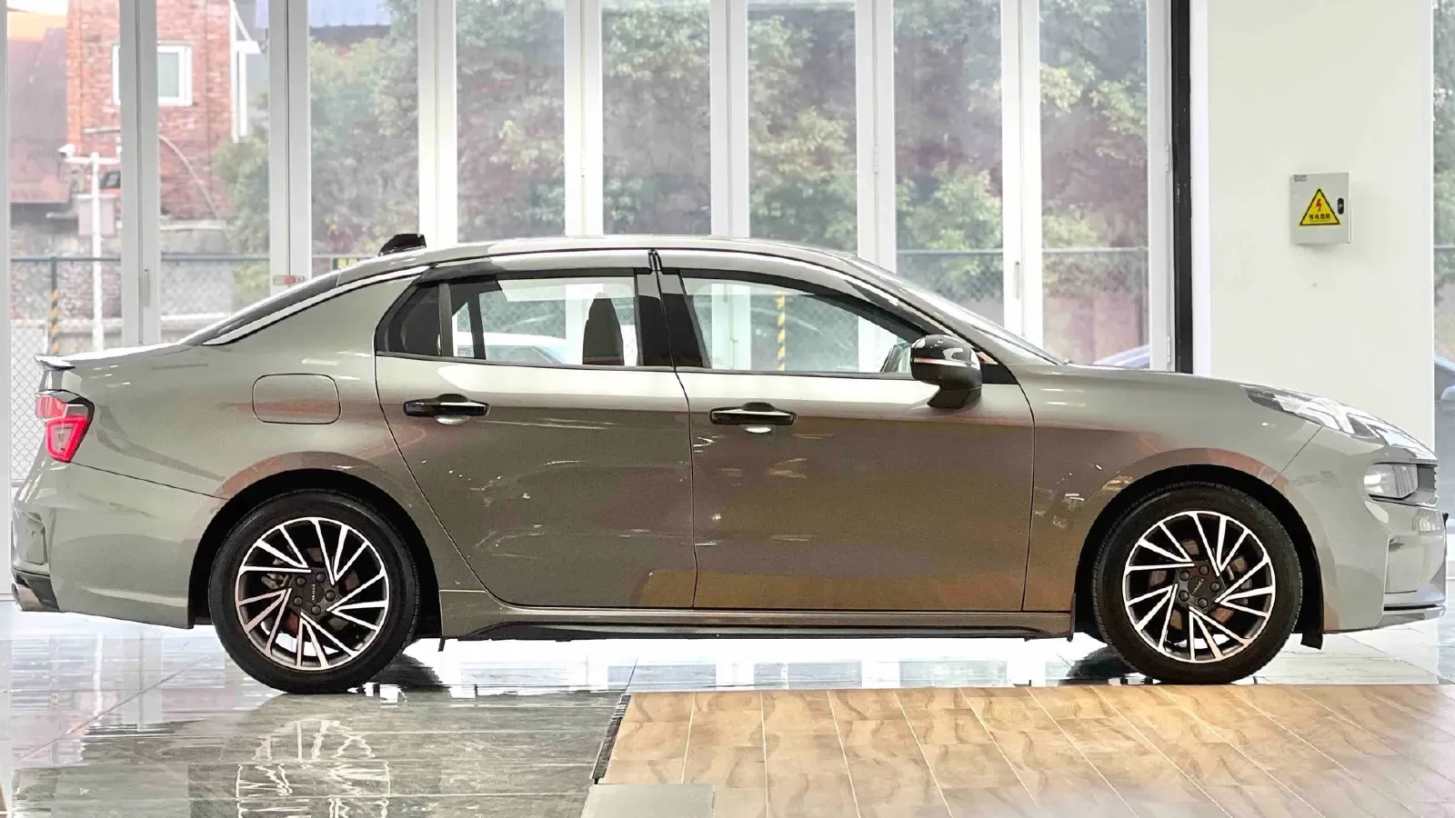 2022 LYNK&CO 03 2.0T 190HP L4 7DCT,autocango,china used car exporter,china ev exporter,chinese used car exporter,chinese used ev exporter