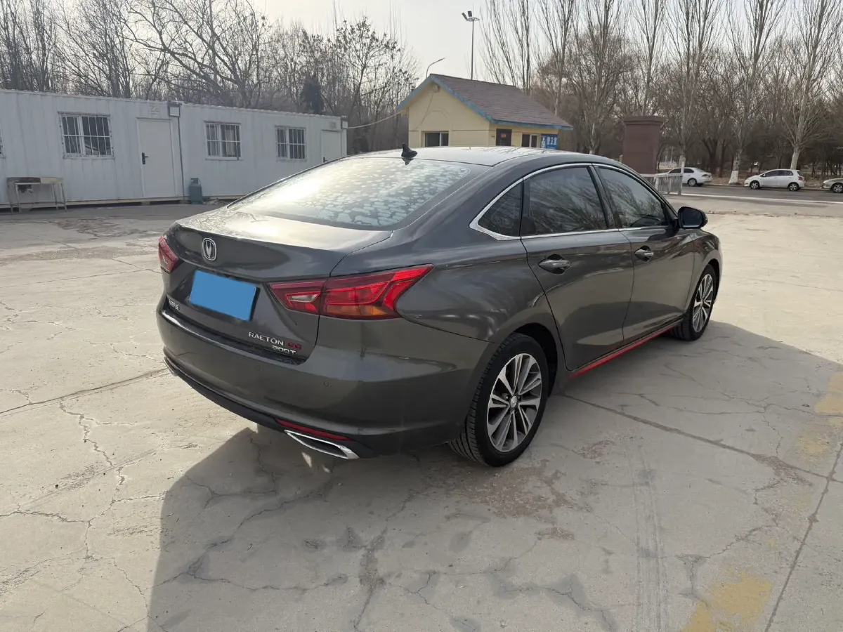 2021 ChangAn Raeton CC 1.5T 180HP L4 7DCT,autocango,china used car exporter,china ev exporter,chinese used car exporter,chinese used ev exporter