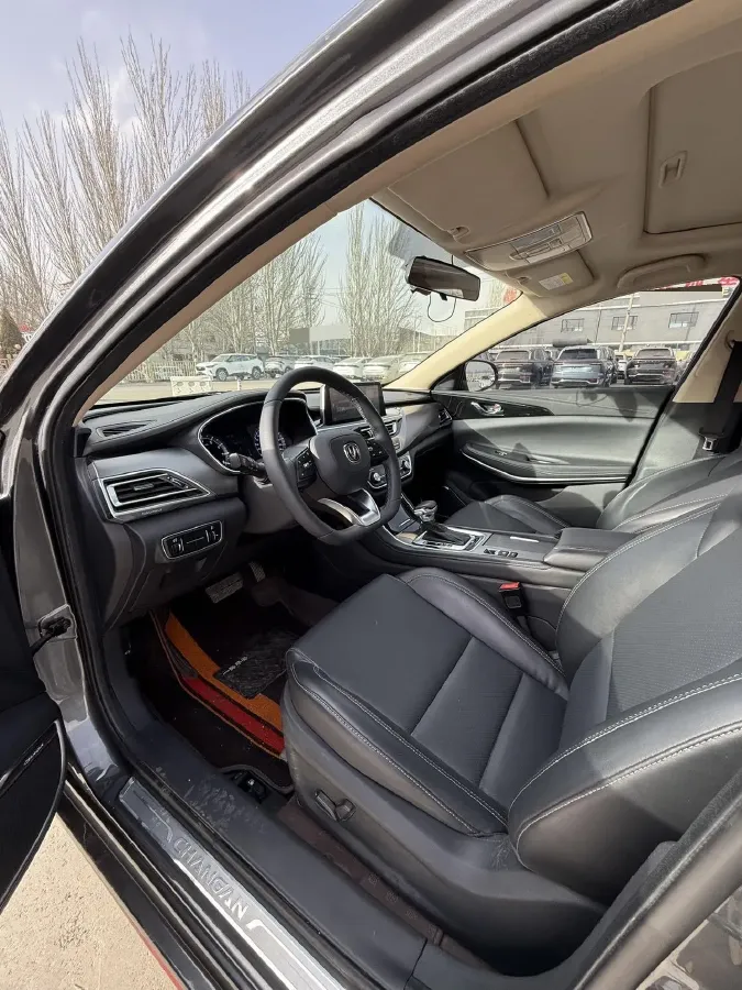 2021 ChangAn Raeton CC 1.5T 180HP L4 7DCT,autocango,china used car exporter,china ev exporter,chinese used car exporter,chinese used ev exporter