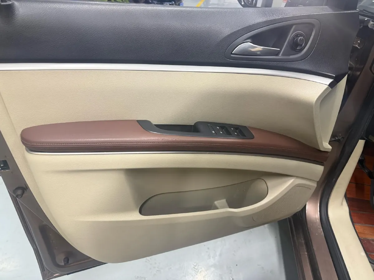 2018 Buick GL8 2.0T 260HP L4 6AT,autocango,china used car exporter,china ev exporter,chinese used car exporter,chinese used ev exporter