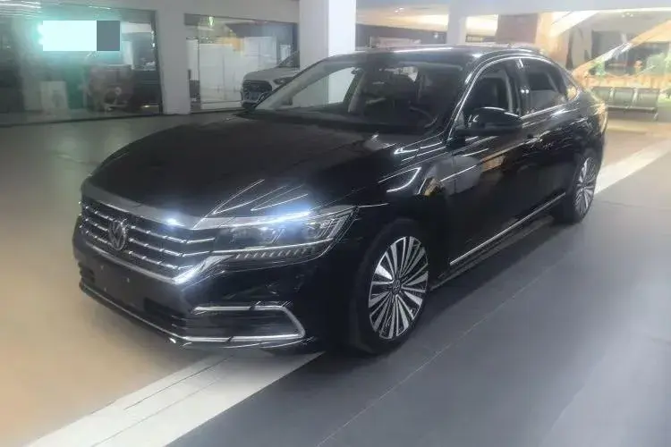 2021 Volkswagen Passat 2.0T 186HP L4 7DCT